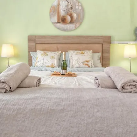 Apartment Flores Apartment-coastal Refuge By The *